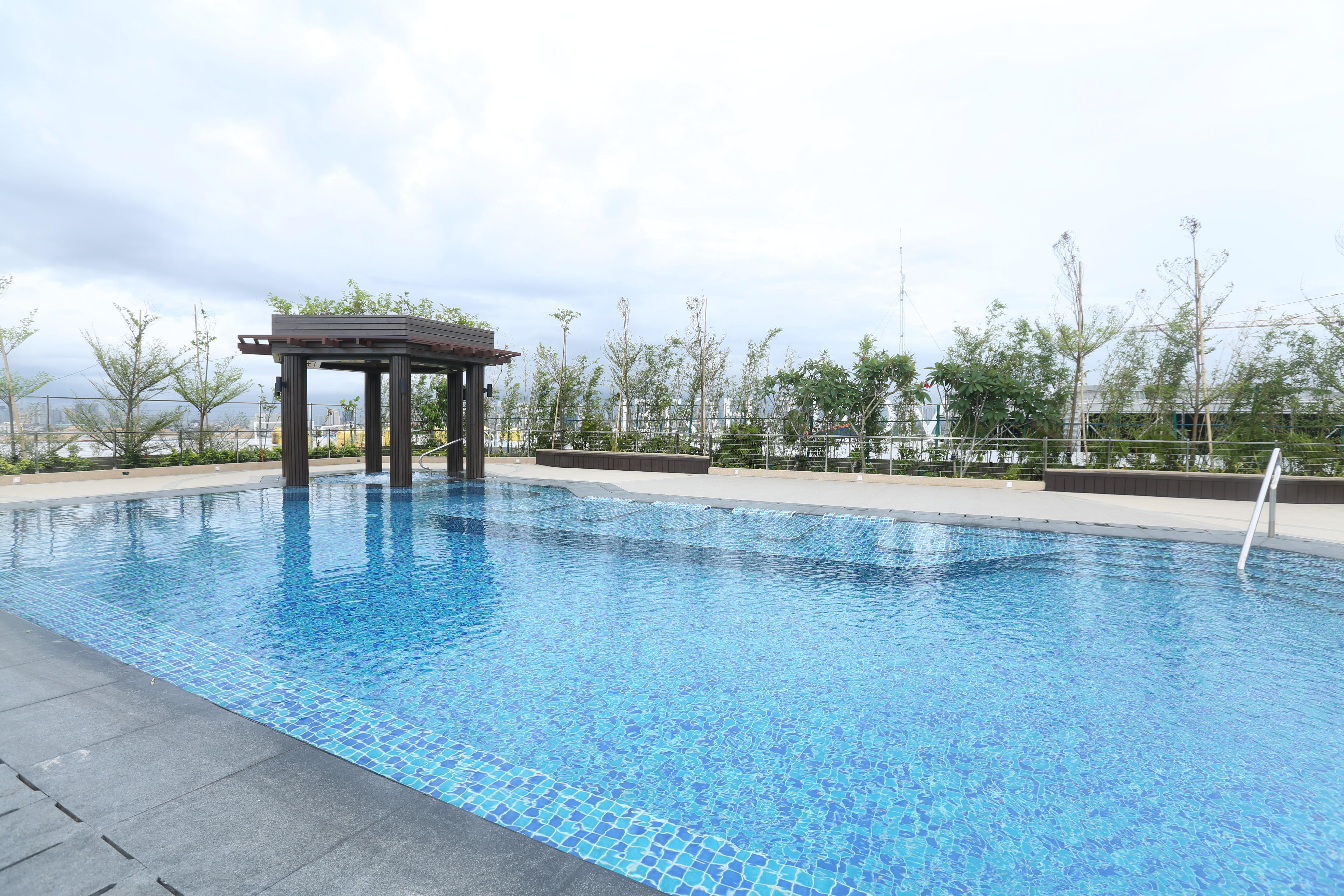 Belmont Hotel Manila Pasay Exterior photo